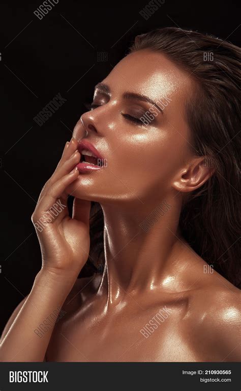 Beauty Girl Bronze Image And Photo Free Trial Bigstock