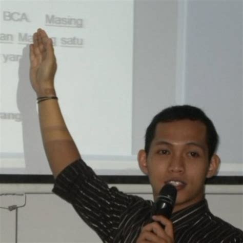 Riski Aditya Stmik Amikom Yogyakarta Yogyakarta Information System