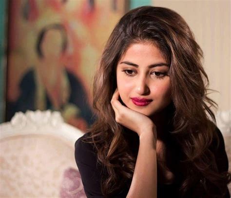 5 Gorgeous Pakistani Actresses Who Are Not Plastic Dolls