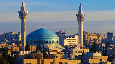 بالفيديو مسجد الملك عبدالله الأول صرح بقبة فيروزية في قلب عمّان