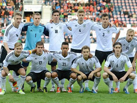 National team germany at a glance: U21-EM: Deutschland mit Sieg beim Turnierstart gegen die ...