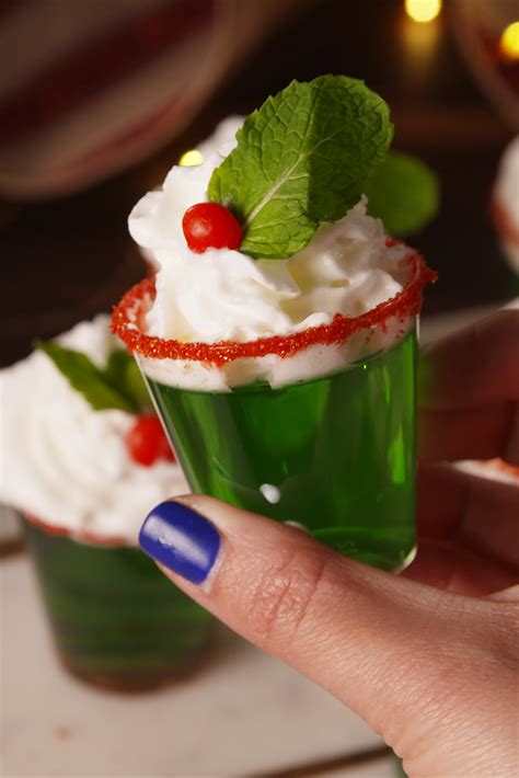 50 christmas jello shots recipes for holiday and thanksgiving jell o shot ideas—