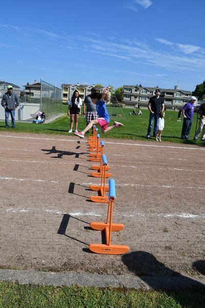 Hundreds Turn Out For Boy And Girls Club Track And Field Meet My
