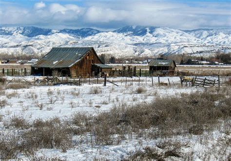 19 Beautiful Weathered Old Barns In Idaho