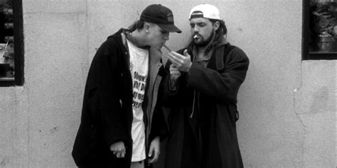 Kevin Smith Reflects On Clerks Movie 28 Years Later With Bts Images