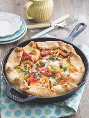 Bring to a simmer and let cook for 3 hours. Paula Deen's Heirloom Tomato Pie Recipe