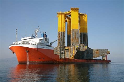 Heavy Lift Ships And Their Impossibly Massive Cargoes Amusing Planet