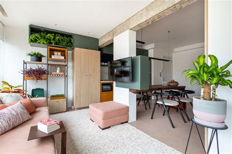Si tienes un piso obscuro y no te agrada puedes combinarlo con alguna aliomlwra de tono mas claro tendencias y artículos a todos nos encanta cosas nuevas y que estén a la moda, pero para ser ambiente renovado en tlis paredes. Arquiteto dá dicas de como decorar apartamento pequeno ...