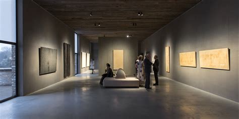 As is often the case when speaking with vervoordt, his answer is equally coy and clever. Projects - Culture - Axel Vervoordt Gallery | ERCO