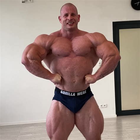 Huge Bodybuilders And Other Big Muscle Men Of The World Page 6 Lpsg