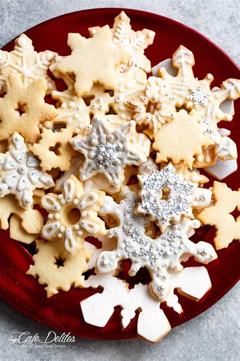To make mexican cinnamon cookies, you will need the following ingredients: Christmas Sugar Cookies Recipe - Cafe Delites