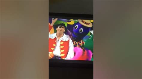 The Wiggles Captain Feathersword Crying Youtube