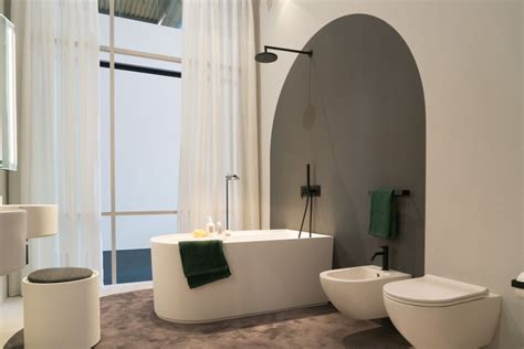 Too the bathrooms in many homes, particularly older or small homes, are sized to house a standard alcove tub, which is 60 inches long, 32 inches. How To Tell If The Standard Bathtub Size Suits You