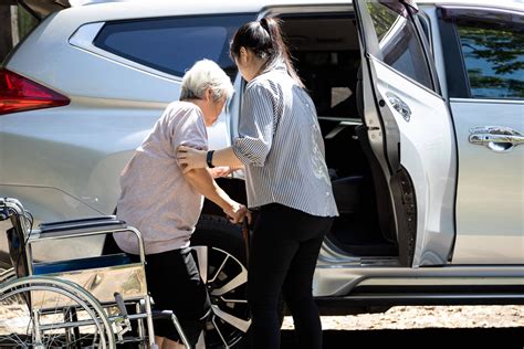 6 Options Transportation For The Elderly California Caregiver