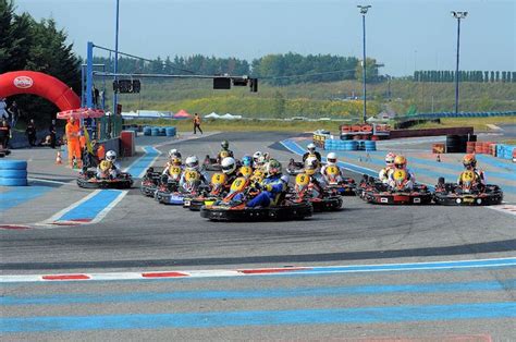 La bandiera della spagna è costituita da due bande orizzontali rosse inframmezzate da una gialla centrale di dimensione doppia. Spagna e Italia protagonisti della 3ª edizione del World ...