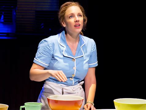 The Raving Queen The Warmth Of Jessie Mueller Allows Waitress To Let Its Audience Bask In A