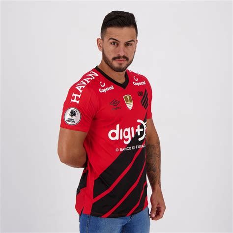 Club athletico paranaense (cap) is one of the most innovative clubs playing in the top division of brazilian football. Camisa Umbro Athletico Paranaense I 2019 Patch Copa Sul ...