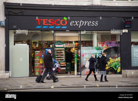 London December 11th The Exterior Of An Tescos Express Supermarket