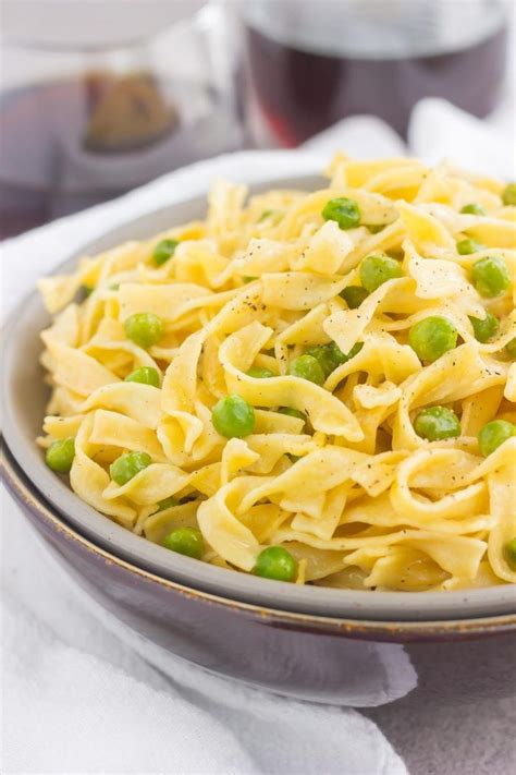 These Creamy Skillet Noodles With Peas Are Made In One Pan And Ready In