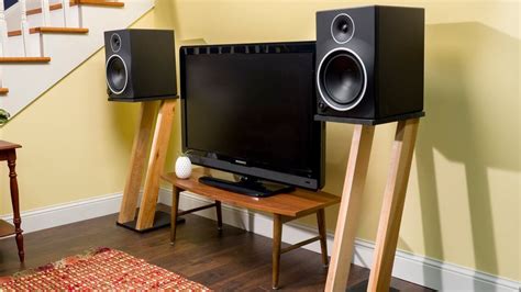 Build These Sleek Custom Speaker Stands To Up Your Home Stereo Game And