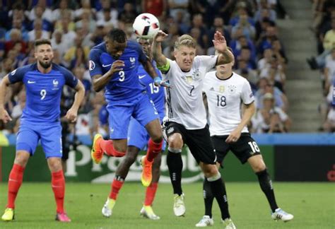 Fransa almanya maçı ile uefa uluslar a ligi grup 1'de mücadele devam ediyor. Almanya - Fransa maçı özeti (0-2) - Son Dakika Haberleri