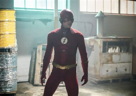 Set Photos Reveal First Look At Major New Villain For The Flash