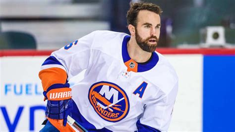 Learn about andrew ladd (hockey): Andrew Ladd 'on track' to be ready for Islanders' training ...
