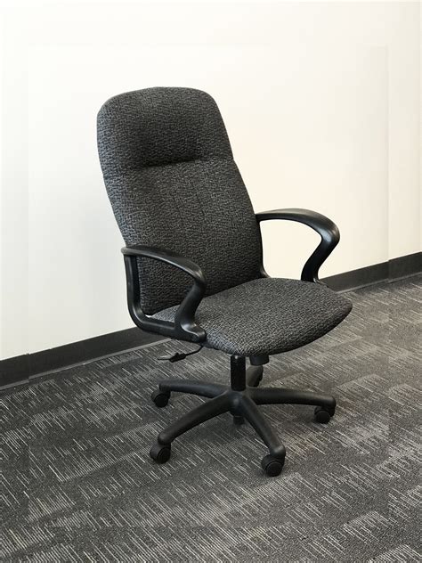 With traditional grey armchair color, modern & comfortable. Pre-Own Grey High Back Grey Chair Orlando Chairs at Office ...
