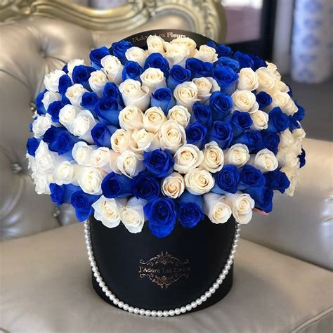 Signature 75 White And Blue Rose Box With Pearl Jlf Los Angeles Blue