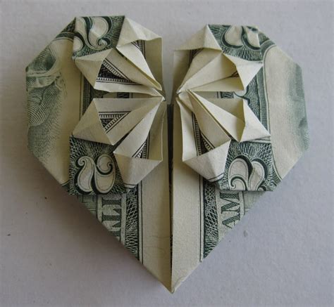 I have included photos, but if that is not enough, there are many youtube videos that are helpful to watch. Heart-Shaped Origami | Three Wisdoms