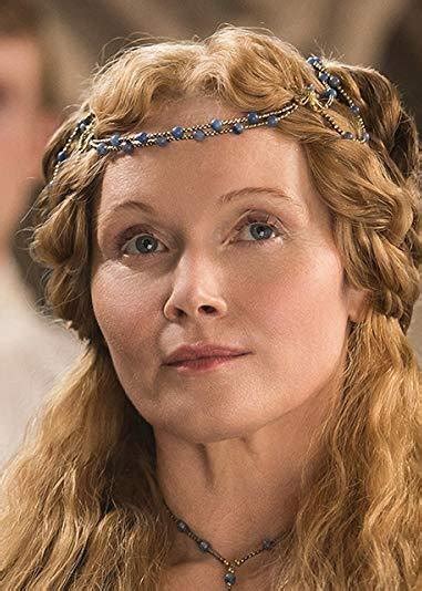 Essie Davis