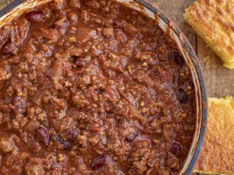 When chili night falls into your meal plan, you can expect a dinner that's warming, hearty, and filling. What Dessert Goes With Chili - 40 sides to serve with your favorite cozy dish. - Partir Wallpaper