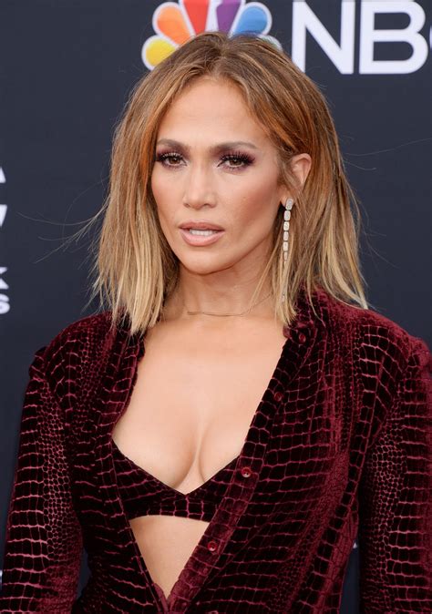 #cambiaelpaso 5 de julio jlo.lnk.to/presavecambiaelpaso. Jennifer Lopez - 2018 Billboard Music Awards in Las Vegas • CelebMafia
