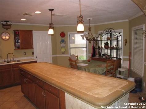 This 1,558 square foot house sits on a 4,356 square foot lot and features 3 bedrooms and 2 bathrooms. 6915 Cactus Meadows Dr, San Antonio, TX 78250 - realtor.com®