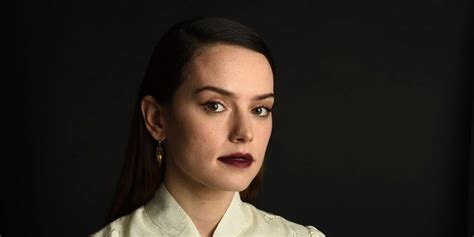 Star Wars Star Daisy Ridley Rey Doesnt Quite Know What Is Going