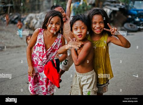 Slum In Manila Hi Res Stock Photography And Images Alamy