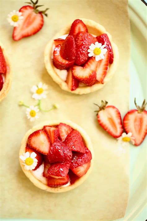 Mini Strawberry Pies Recipe Studio Delicious