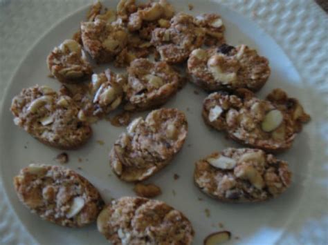 When making granola for a diabetic, the cook has to take into consideration how the dish will affect the patient's overall daily diet plan. "Granola" Protein Bars, Diabetic/Low-Sodium Friendly Recipe | SparkRecipes