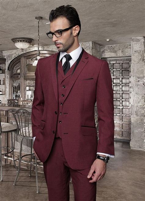 Charming 3 Pieces Burgundy Mens Suits Wedding Suits For Men Groom