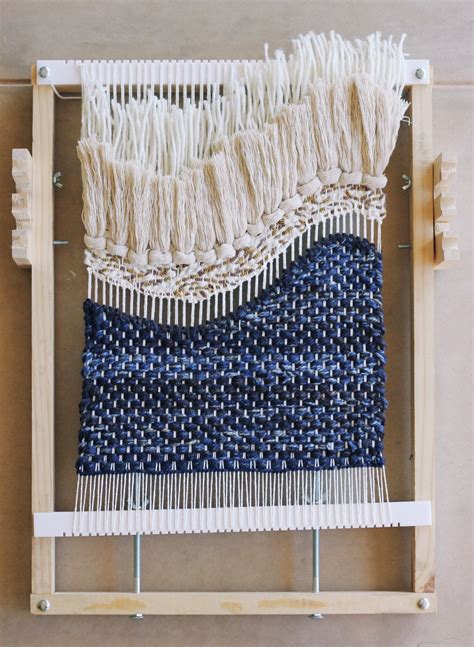 Hello Hydrangea Add Fabric Weaving Tutorial Weaving Projects Diy