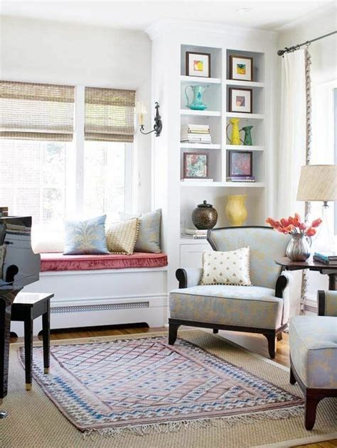 Wenn ergebnisse zur automatischen vervollständigung angezeigt werden, verwenden die pfeile nach oben und unten, um sie dir anzusehen und sie auszuwählen. 43 Ideen für behagliche Sitzecke auf der Fensterbank ...