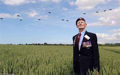 D Day Veteran Returns To Normandy 70 Years On By Parachute Daily Mail