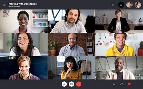 Microsoft teams ist ein chatbasierter zentraler arbeitsbereich und stellt somit einen virtuellen raum dar. Skype zeigt jetzt bis zu neun Teilnehmer in einer ...