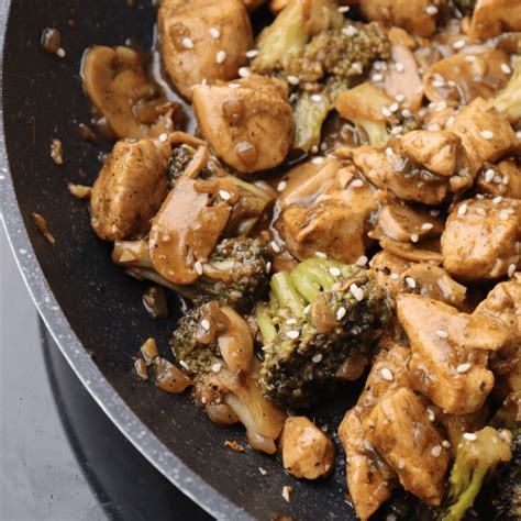 Keto Chicken And Broccoli Stir Fry