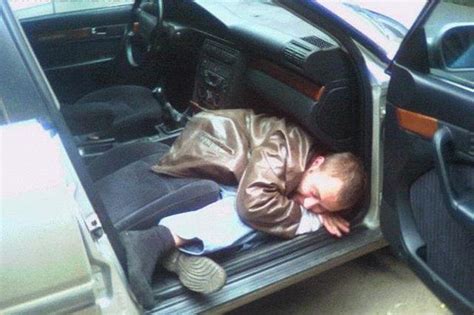 Siberias Dumbest Criminal Boozy Car Thief Falls Asleep At Wheel After