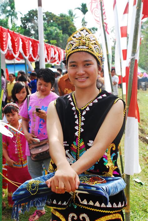 Gadis Dayak Gadis Dayak Teguh Dwi Hartono Flickr