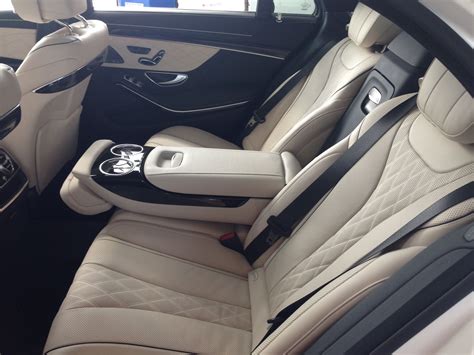 Mercedes Benz 2022 S550 Interior