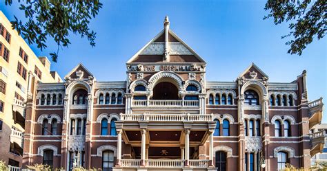 Featuring a complete list of amenities, guests will find their stay at the property a comfortable one. The Driskill Hotel in Austin, Texas - 03-02-2017 : Roofing ...