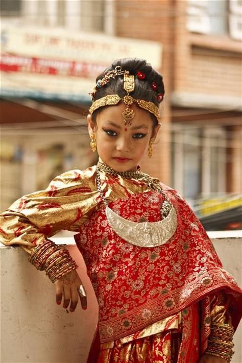 Newari Girl Kathmandu Nepal Source Traditional Dresses Traditional Outfits Traditional