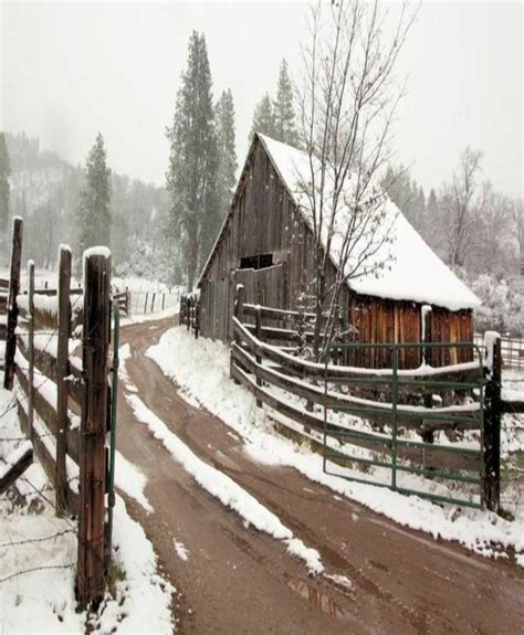 Pin By Carmen Carlyle On Street Winter Barn Pictures Old Barns Red